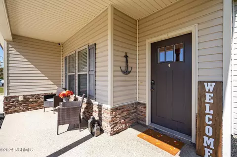Exterior - 80 Ransom Dr, Hampstead, NC 28443 photo 3 of 5