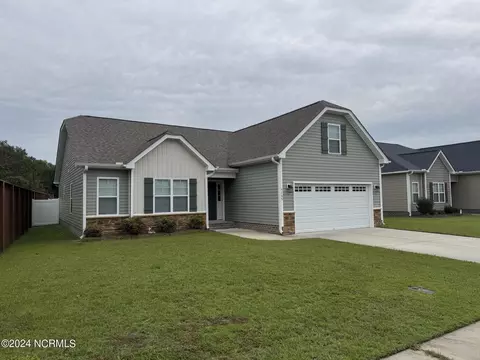 5705 Ivan Dr, Greenville, NC 27858