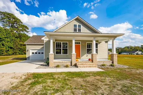 131 Golden Rod Ln, Havelock, NC 28532