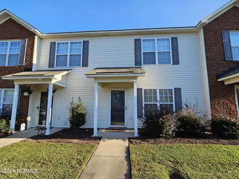 4215 Dudleys Grant Dr #D, Winterville, NC 28590