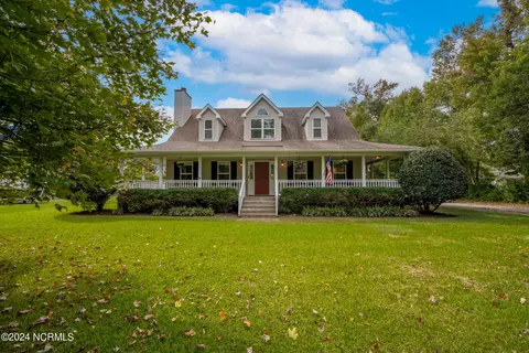 133 Wards Rd, Knotts Island, NC 27950