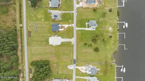 224 Gatsey Ln, Beaufort, NC 28516