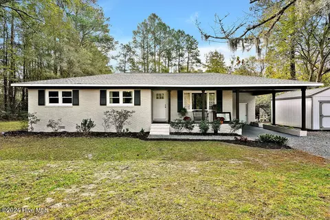 963 Taft Rd SW, Supply, NC 28462
