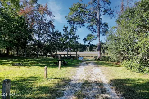 33 N Burning Tree Dr, Hampstead, NC 28443 photo 7