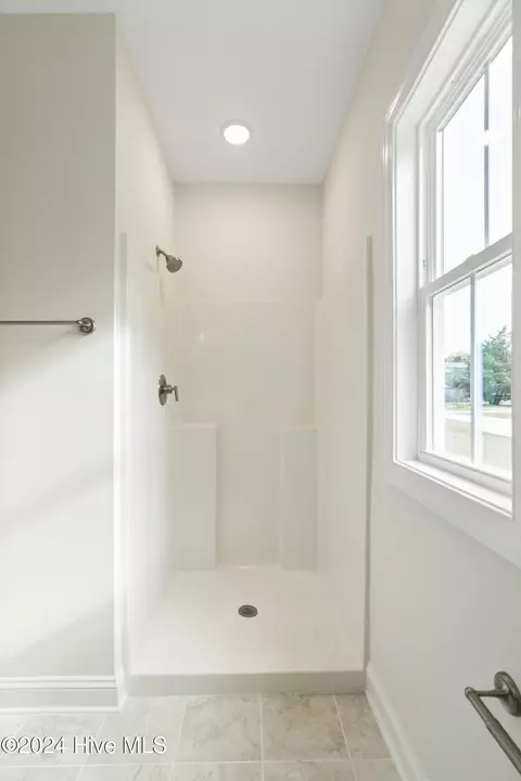 Bath - 331 Masters Ln # -A, Hampstead, NC 28443 photo 7 of 7