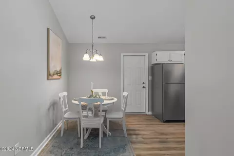 Dining - 504 Nutfield Dr, Hubert, NC 28539 photo 1 of 2