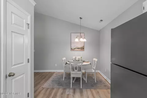 Dining - 504 Nutfield Dr, Hubert, NC 28539 photo 2 of 2