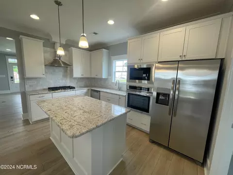 1576 Moray Loop, Sunset Beach, NC 28468 photo 8