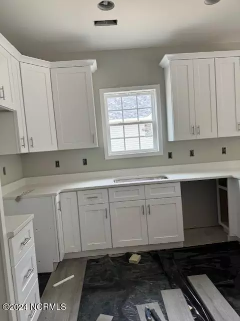 202 Flytrap Ln, Sneads Ferry, NC 28460 photo 3