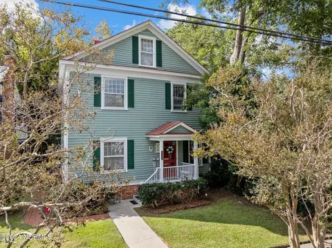417 Metcalf St, New Bern, NC 28560