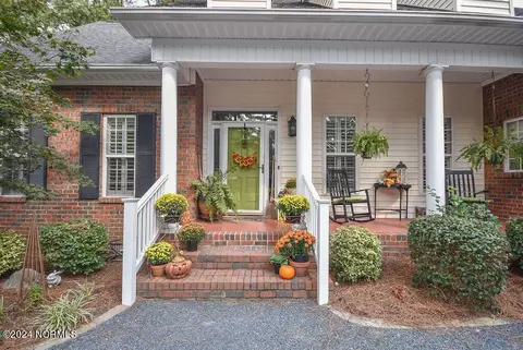 60 Westchester Cir, Pinehurst, NC 28374