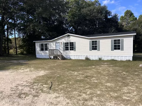 148 Broadleaf Dr, Hamlet, NC 28345