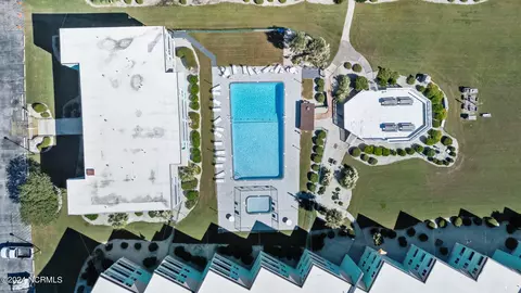 Exterior - 301 E Commerce Way Rd #351, Atlantic Beach, NC 28512 photo 6 of 7