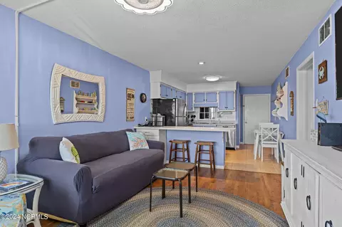 Living - 301 E Commerce Way Rd #351, Atlantic Beach, NC 28512 photo 5 of 5
