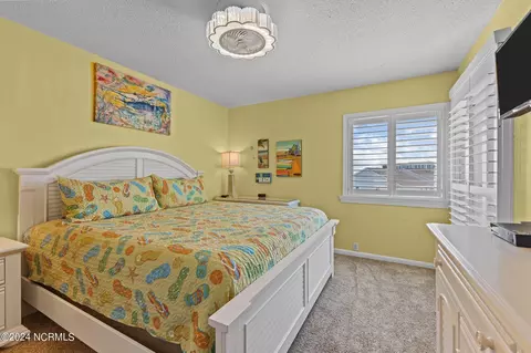 Bedroom - 301 E Commerce Way Rd #351, Atlantic Beach, NC 28512 photo 5 of 6