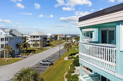 Exterior - 301 E Commerce Way Rd #351, Atlantic Beach, NC 28512 photo 3 of 7