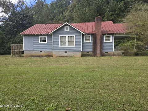 2000 S Halifax Rd, Rocky Mount, NC 27803