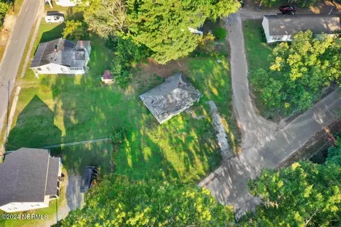 520 Dr M L King Jr Ave, Enfield, NC 27823
