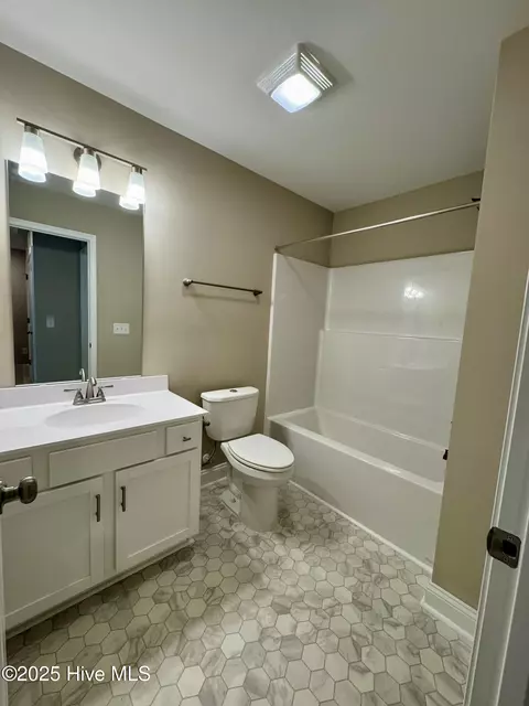 192 Coastline Cir, Cedar Point, NC 28584 photo 11