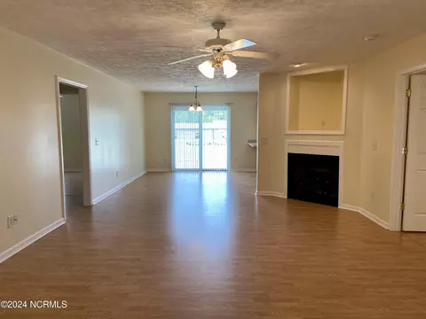 425 W Denny Ave, Pinebluff, NC 28373 photo 4
