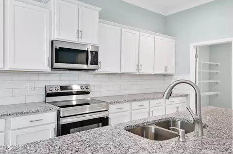 Kitchen - 145 Eagle Ct SW, Supply, NC 28462 photo 5 of 5