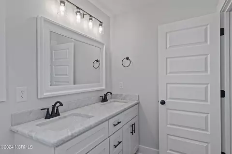 Bath - 116 Emerald View Dr, Cedar Point, NC 28584 photo 5 of 6