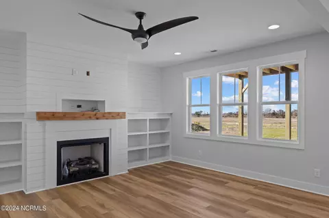 Living - 116 Emerald View Dr, Cedar Point, NC 28584 photo 3 of 3