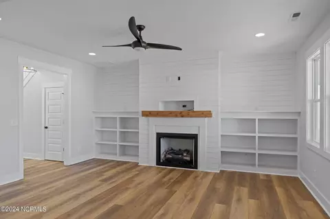 Living - 116 Emerald View Dr, Cedar Point, NC 28584 photo 1 of 3