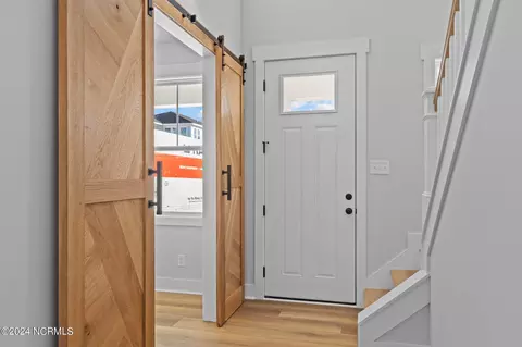 Entry Way - 116 Emerald View Dr, Cedar Point, NC 28584 photo 4 of 6
