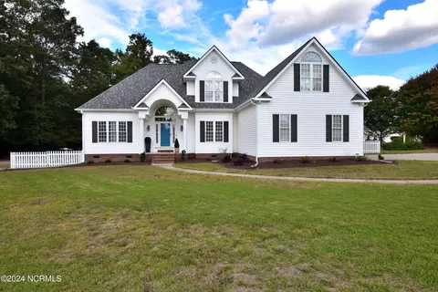 5027 Shepherds Way Dr, Battleboro, NC 27809