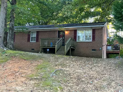 1037 Hazelwood Dr, Rocky Mount, NC 27803