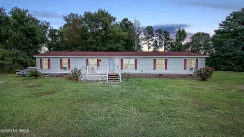 225 N Gregory Rd, Shawboro, NC 27973