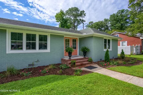 201 Brentwood Ave, Jacksonville, NC 28540
