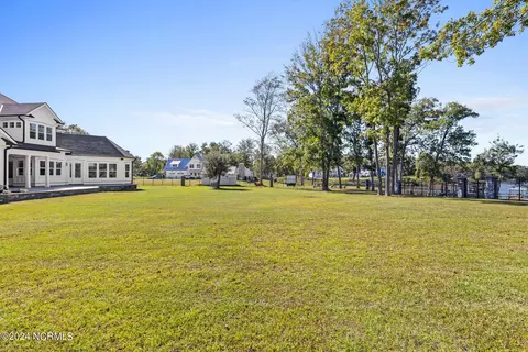 Exterior - 165 Dugald Ln, Hampstead, NC 28443 photo 10 of 15