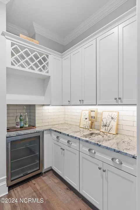 Kitchen - 165 Dugald Ln, Hampstead, NC 28443 photo 6 of 6