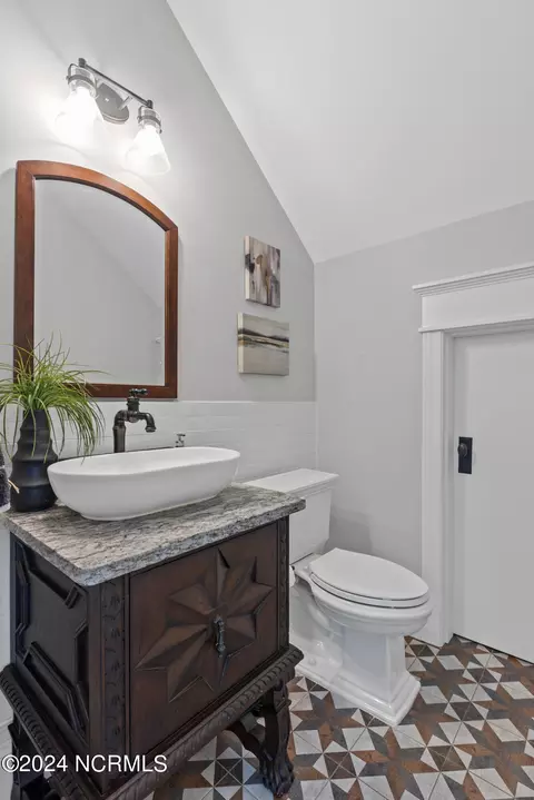 Bath - 165 Dugald Ln, Hampstead, NC 28443 photo 6 of 13