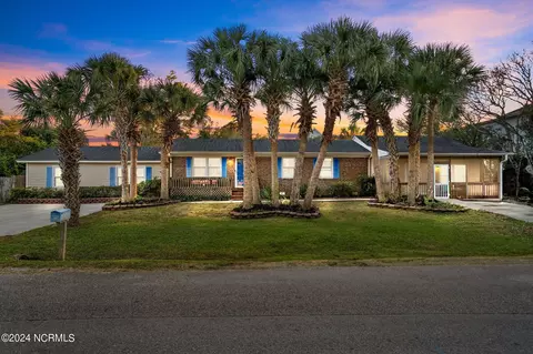501 Greenville Ave, Carolina Beach, NC 28428
