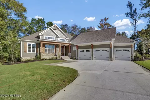 9677 Sweet Apple Ln NE, Leland, NC 28451