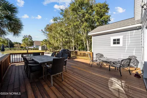 Exterior - 29 Crane Rd, Hampstead, NC 28443 photo 7 of 15
