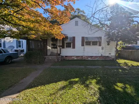 607 Walston Ave, Kinston, NC 28504