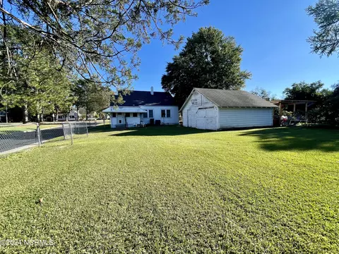 1300 W Main St, Williamston, NC 27892 photo 6