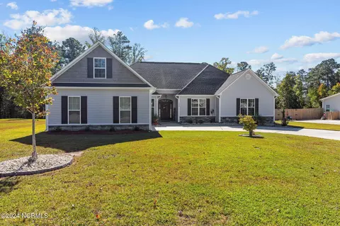 1034 Bluefish Pl, New Bern, NC 28562
