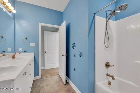 Bath - 257 Morse Dr, Hubert, NC 28539 photo 3 of 3