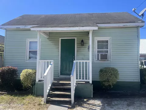 922 S 2nd St, Wilmington, NC 28401