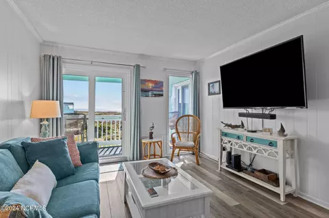 301 E Commerce Way Rd #344, Atlantic Beach, NC 28512
