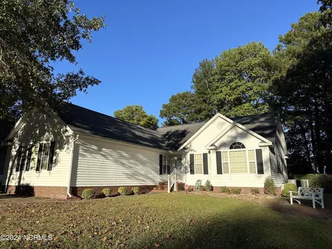203 Lane Tree Dr, Goldsboro, NC 27530