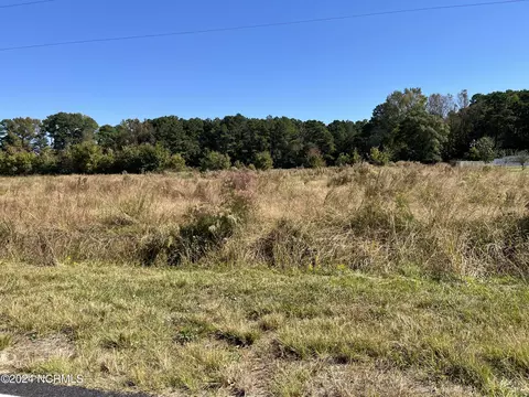211 Hargroves Dr, Rose Hill, NC 28458