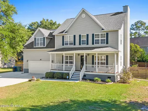 216 Shellbank Dr, Sneads Ferry, NC 28460