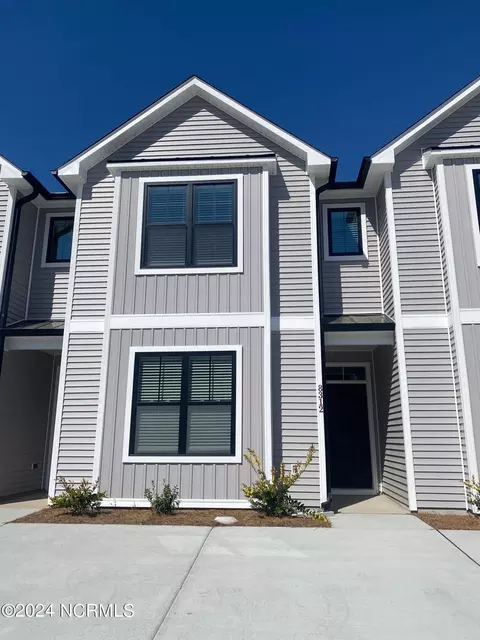 8369 Paramount Pt, Winnabow, NC 28479