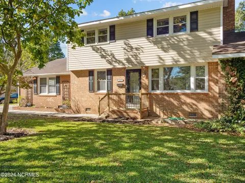 1117 Clifton Rd, Jacksonville, NC 28540